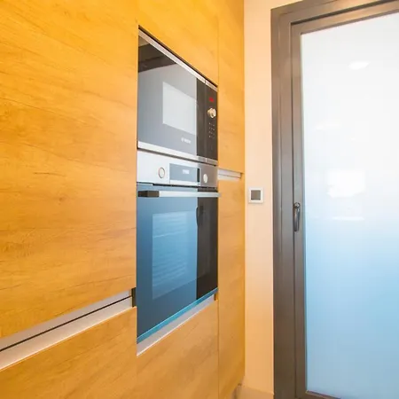 Waves - Relax In Costa Blanca *